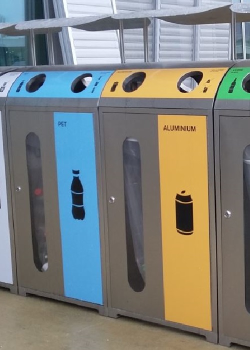 Image de container à déchets et de tri